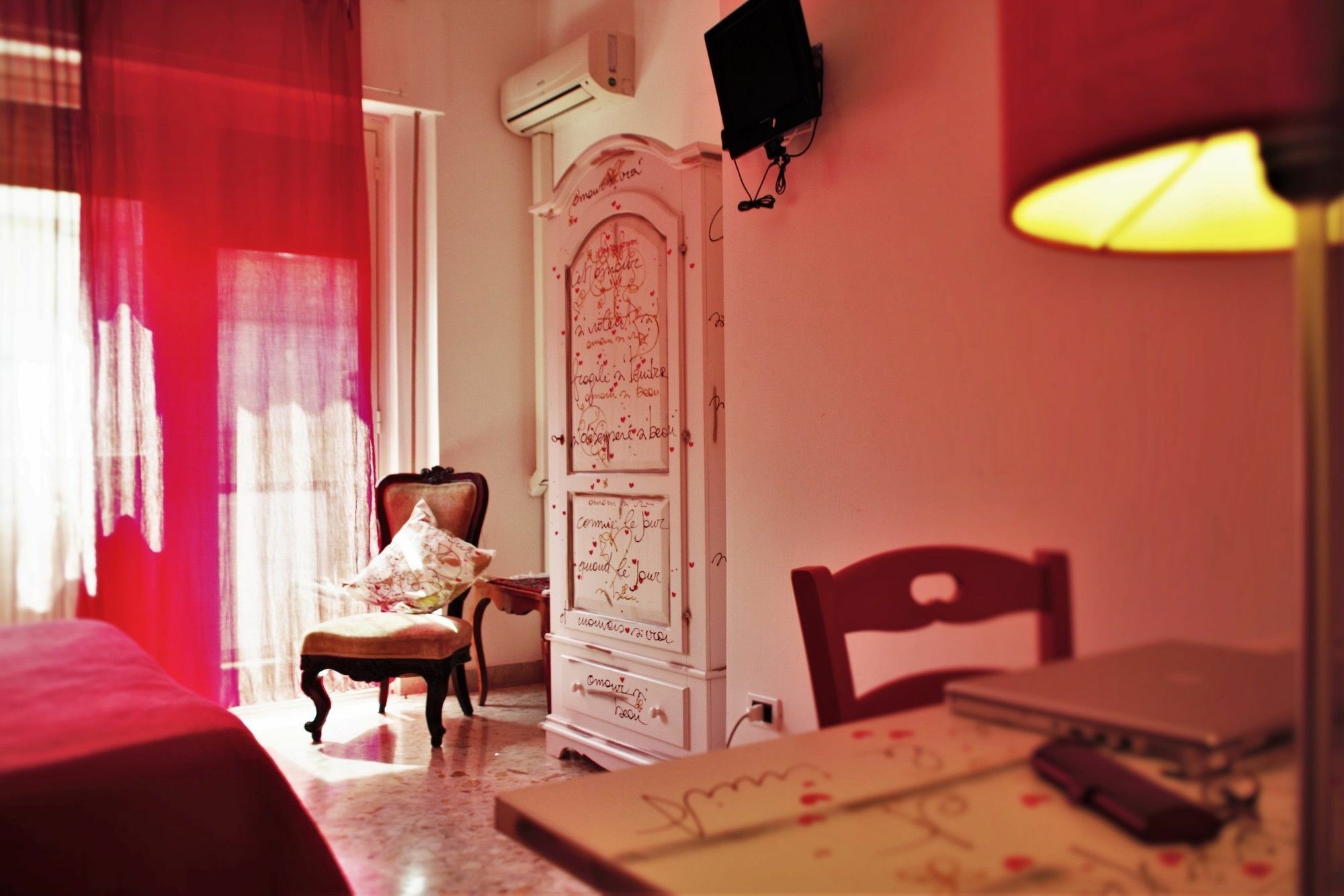 Amelie 3*